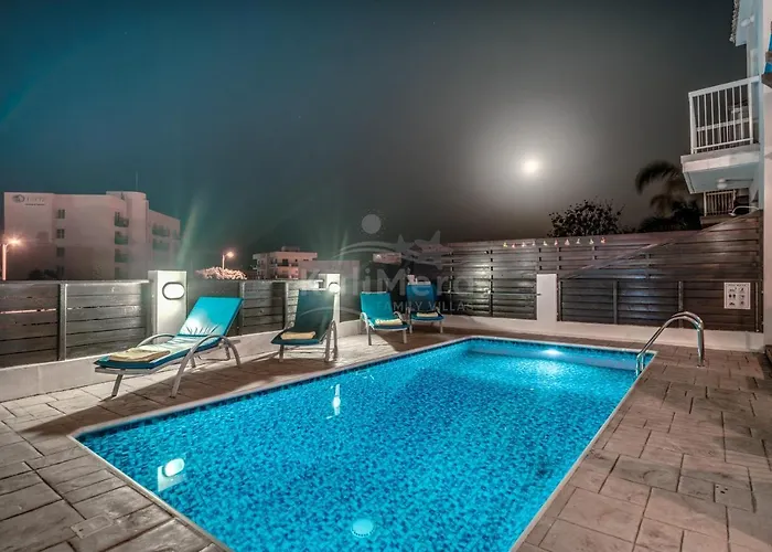 Sunrise Pernera * Paralímni